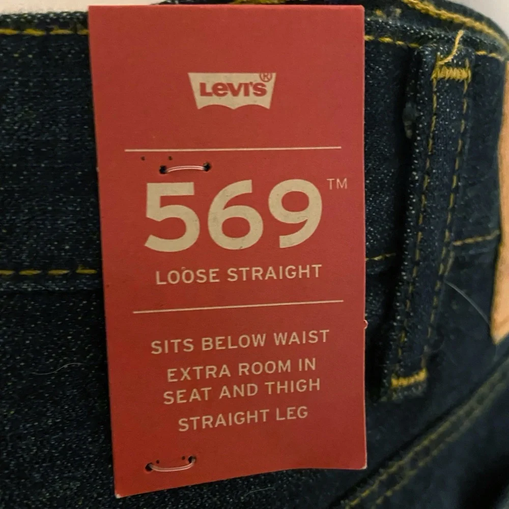 Levi's 569 Loose Straight Fit Men’s Jeans 44x32 NWT